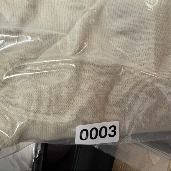 Ted Baker Beige Wool Cashmere Sweater Size M Classic Knit Pullover with Flaw - Picture 13 of 13